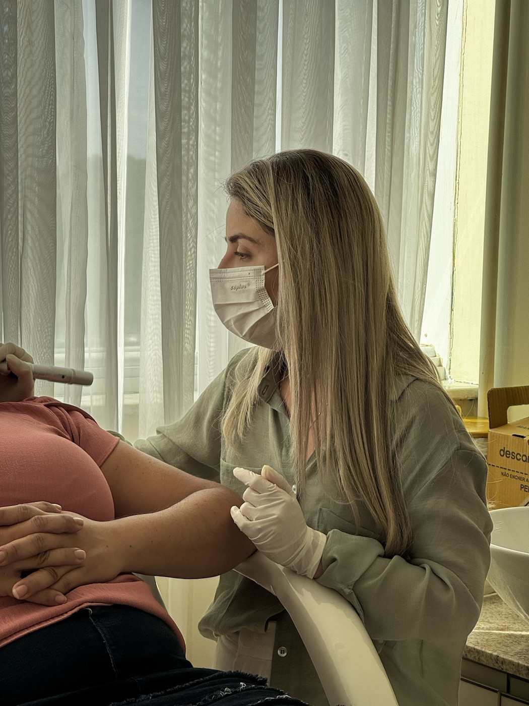 Dra. Amanda Poldi — PEIM — Procedimento Estético Injetável para Microvasos